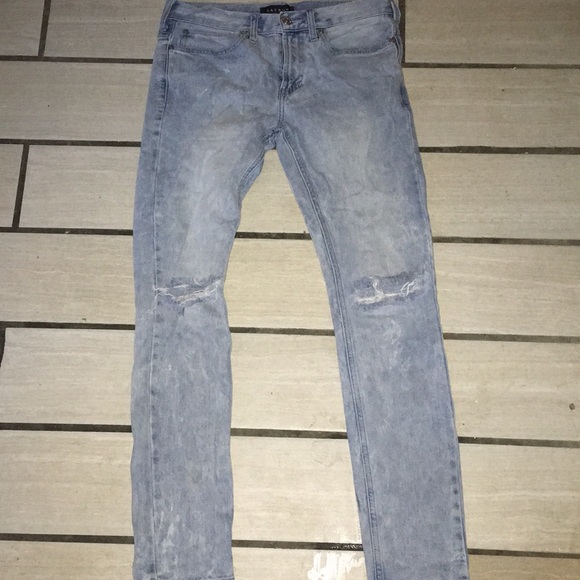 Ripped jeans - Picture 1 of 6